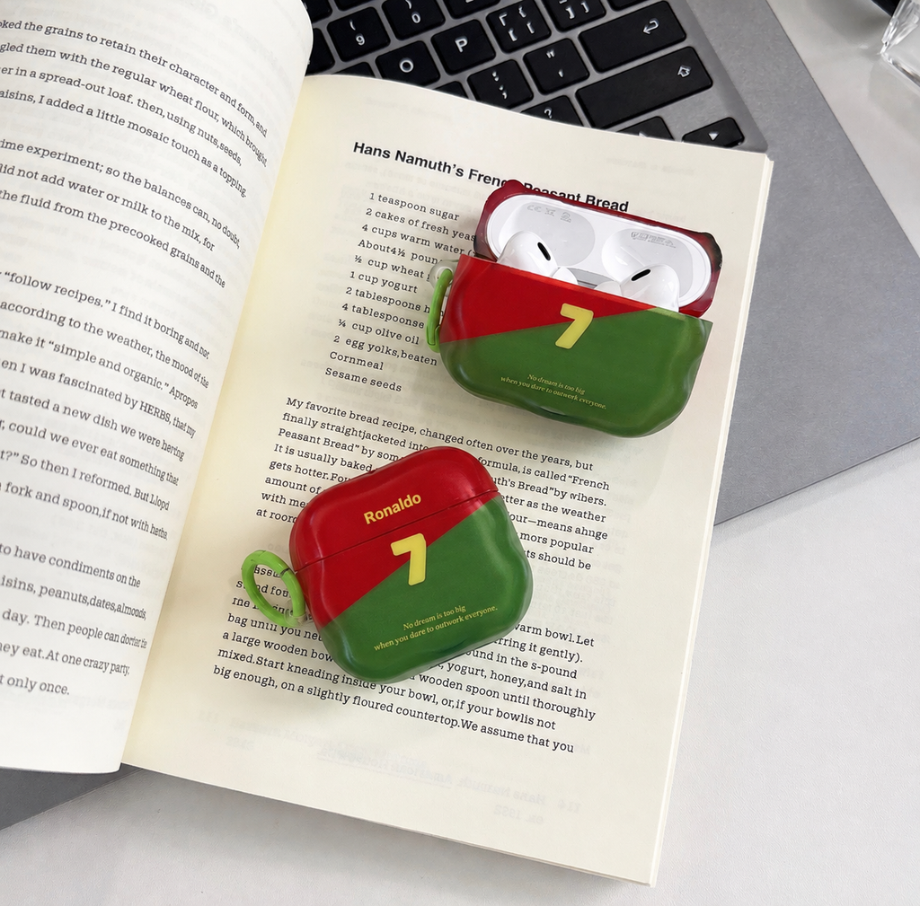 CR7 Airpods Case